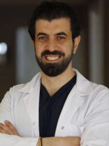 Dr. Emrah Cinik : L'Expertise Reconnue pour votre Greffe de Cheveux Turquie