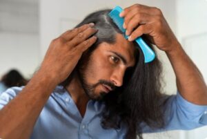Après une greffe de cheveux, peut-on se couper ou se teindre les cheveux immédiatement ?