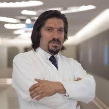 Dr. Ziya Yavuz- greffe de cheveux en turquie