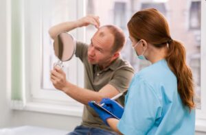 Comment bien préparer sa veille d'intervention pour une greffe de cheveux réussie